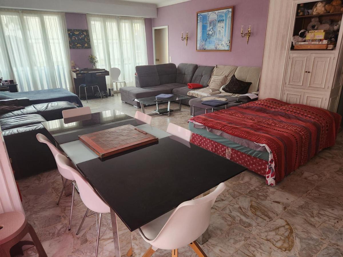 Big Apart 140M2 5Min Walk To Beach Sea &Promenade 3 Double Rooms,Big Living Room 42M2, 3 Showers,9 Beds, Free Parking Νίκαια Εξωτερικό φωτογραφία