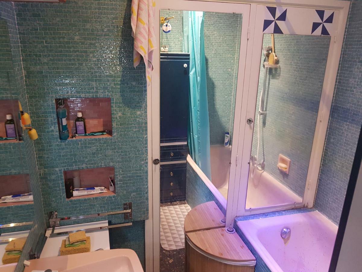 Big Apart 140M2 5Min Walk To Beach Sea &Promenade 3 Double Rooms,Big Living Room 42M2, 3 Showers,9 Beds, Free Parking Νίκαια Εξωτερικό φωτογραφία